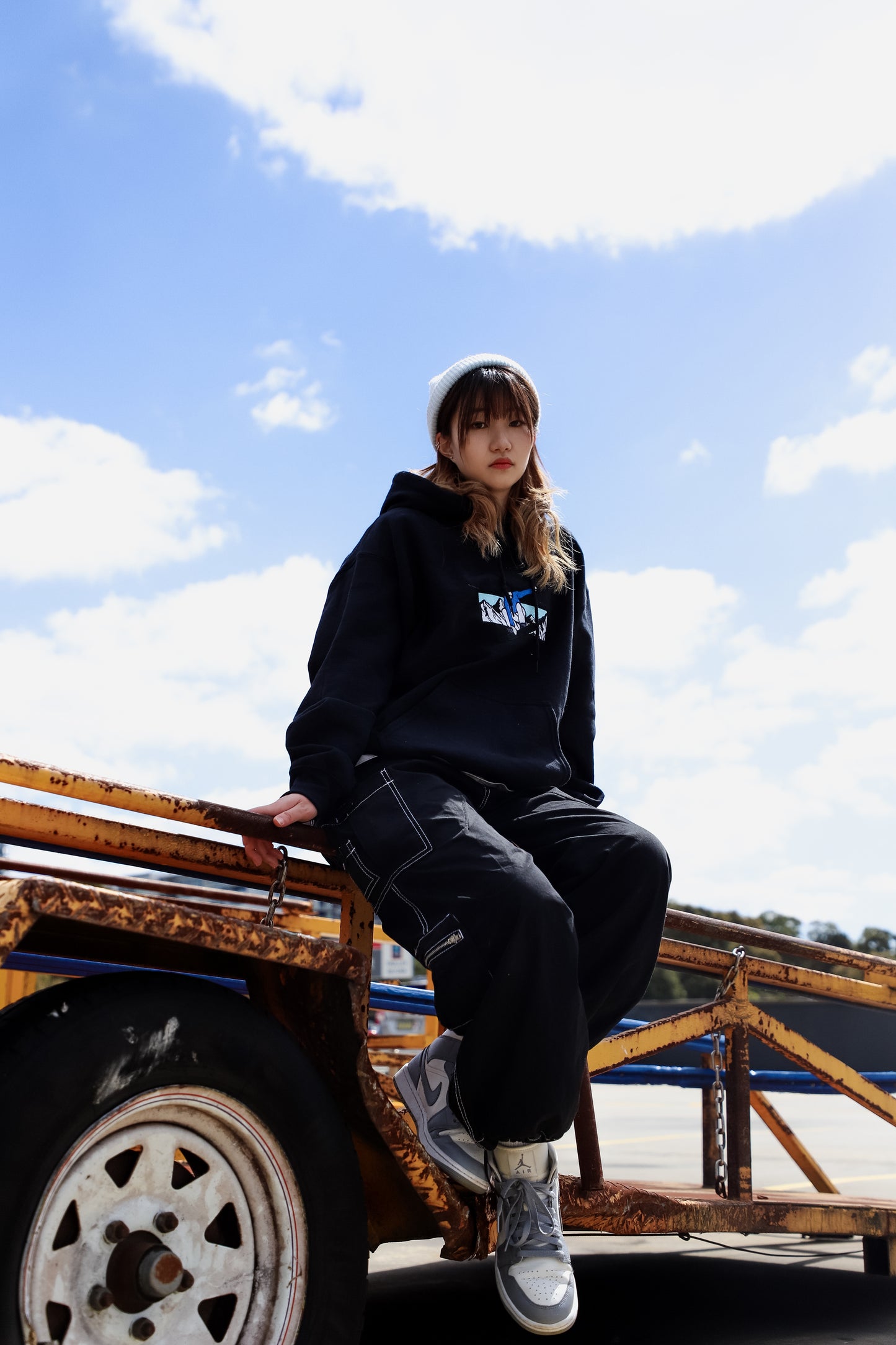 GHOSTNIA SNOWBOARD JUMP HOODIE